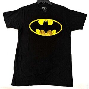 Batman Men’s Medium Black T-Shirt Yellow Logo DC Comics Licensed Superhero Tee
